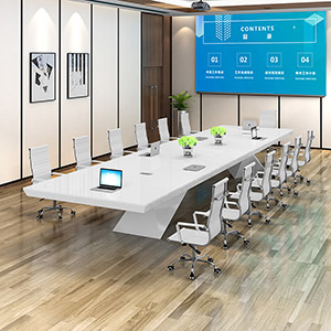 ��ɫ�����(hu��)�h���L(zh��ng)��CT-P03